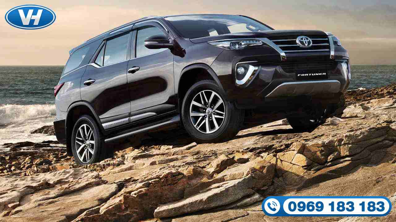 Thuê xe Toyota Fortuner tại Phúc Thọ có giá rẻ