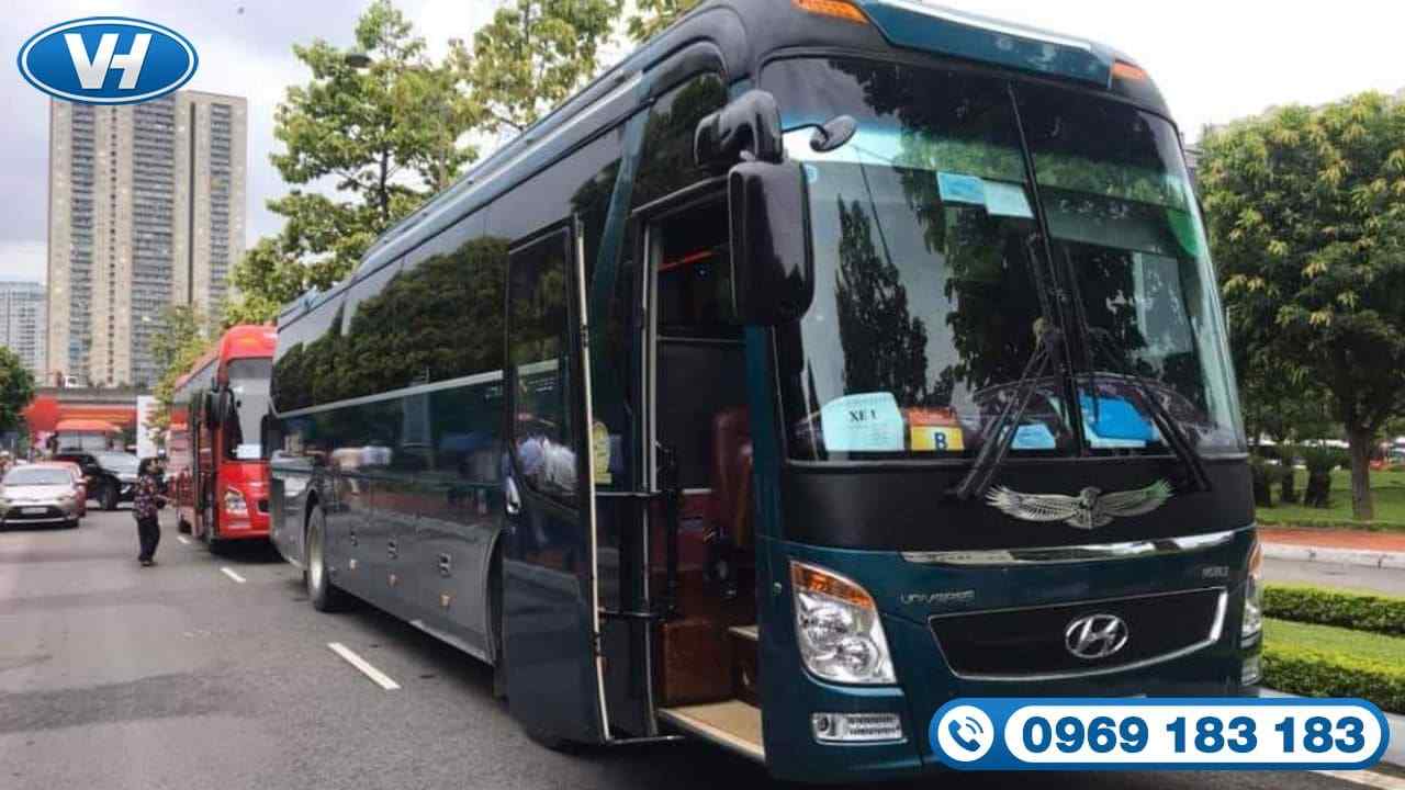 Thuê xe 29 chỗ Fuso Rosa tại Long Biên với giá rẻ