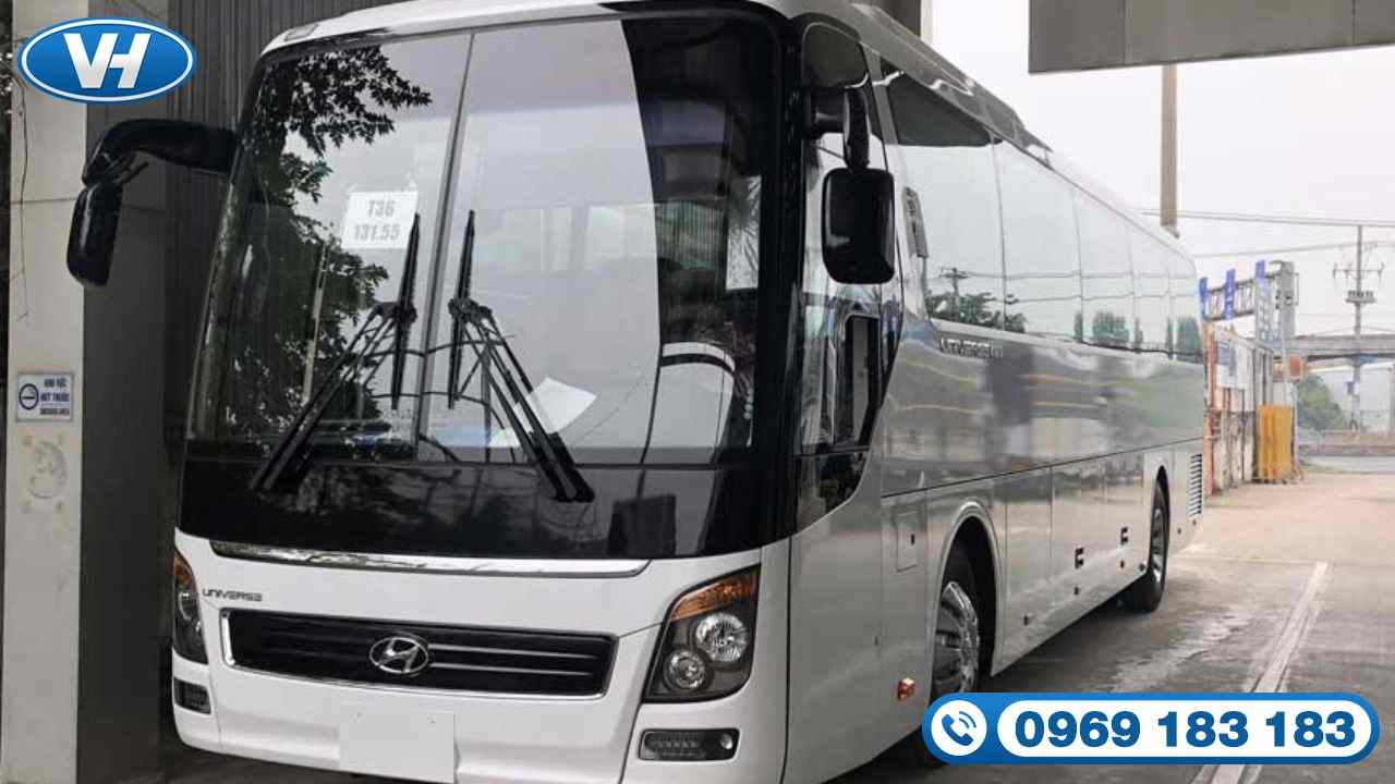 Báo giá thuê xe 45 chỗ đi sân bay hợp lý Báo giá thuê xe 45 chỗ đi sân bay tiết kiệm