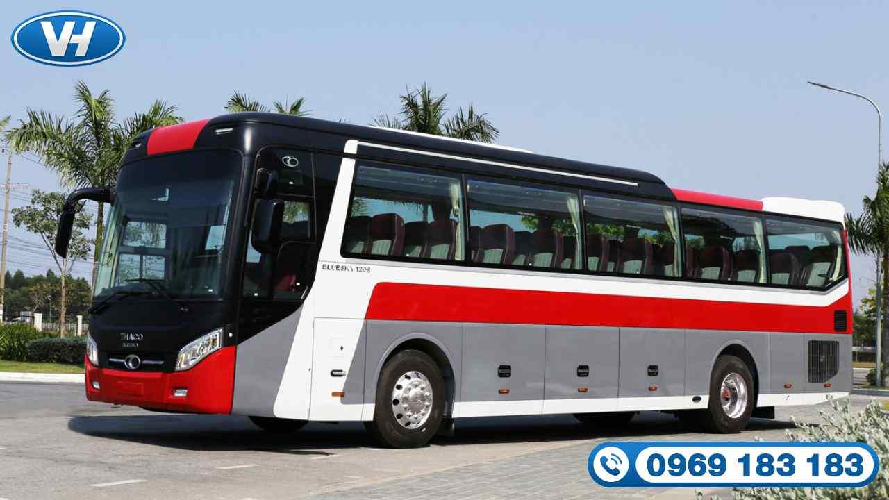 Thu&ecirc; xe để h&agrave;nh tr&igrave;nh tham quan được thuận lợi