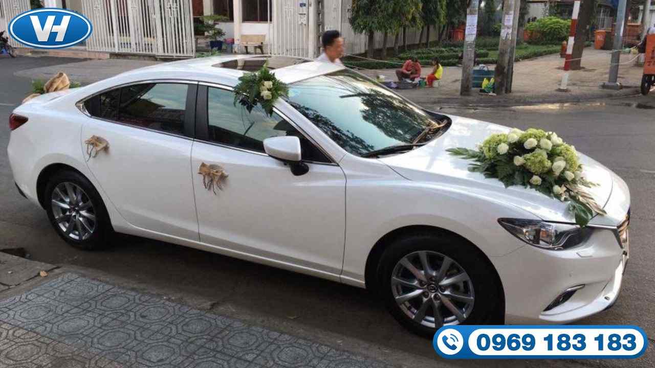 Vân Hải giới thiệu mẫu trang trí xe cưới ấn tượng