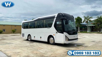 Thuê xe cho người nước ngoài: Làm sao để lịch sự, đúng chuẩn, không bị ép giá?