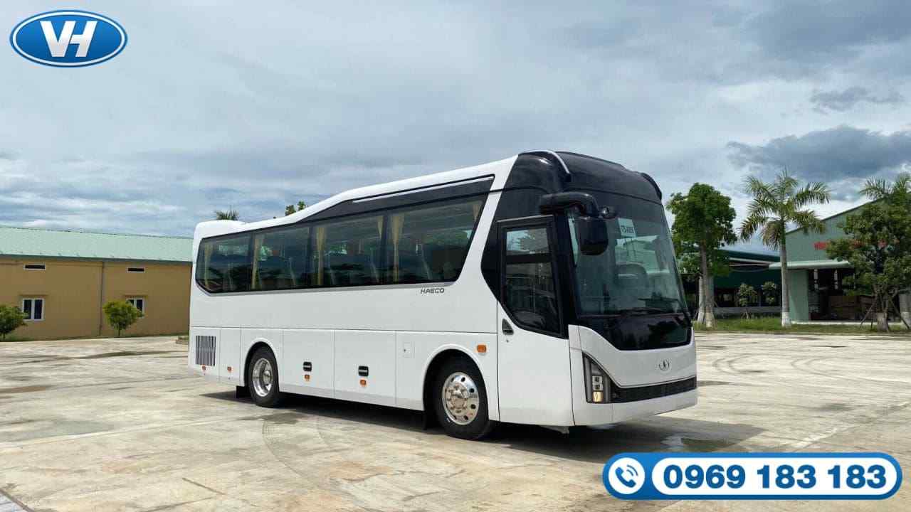 Lái xe phục vụ nhiệt tình đem đến chuyến đi an toàn