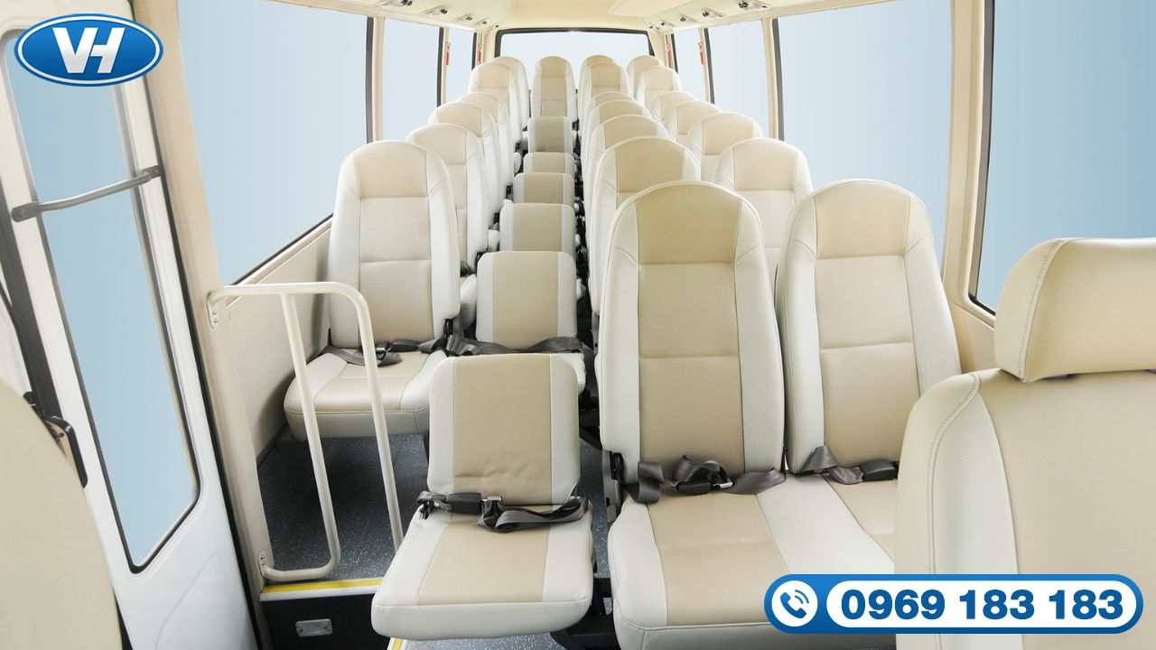 Xe 22-29 chỗ hiện đại được đưa vào phục vụ khách hàng