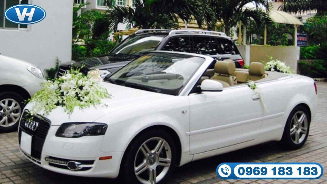 Xe cưới mui trần thời thượng đang được săn đón