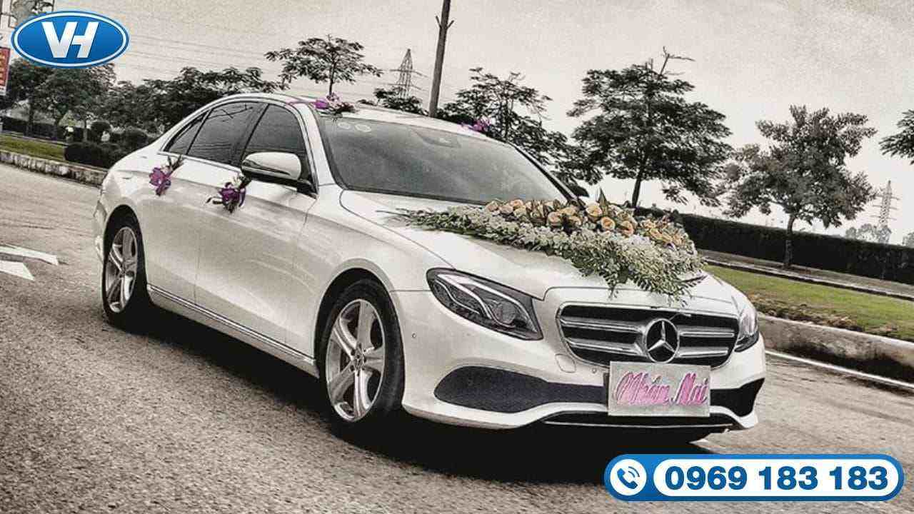 Thuê xe mùa cưới 2026 - nên đặt trước bao lâu để có xe đẹp?