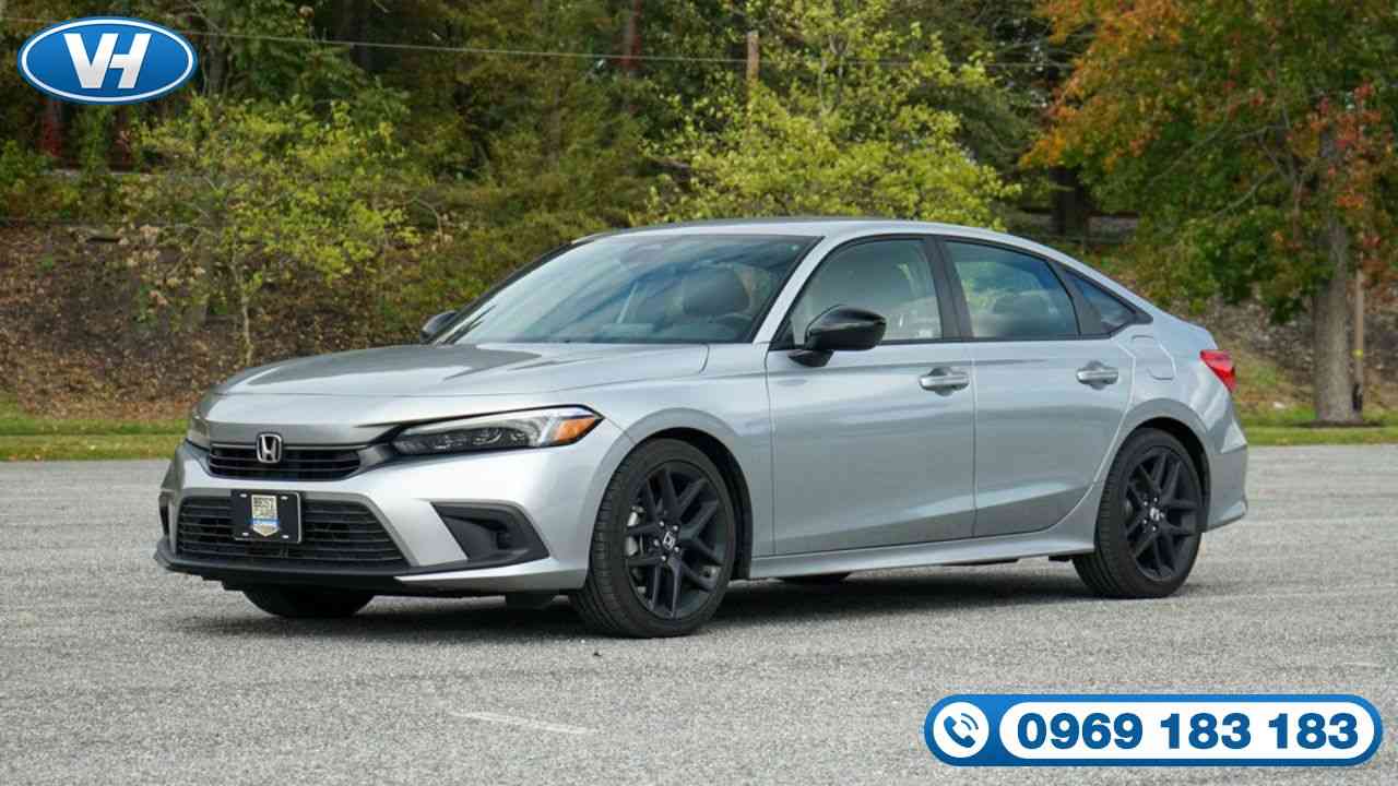 Thuê xe là phương án di chuyển tiện ích trong mùa lễ hội