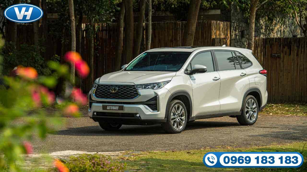 Thuê xe đi Sapa từ Hà Nội: Chọn 7 chỗ hay 16 chỗ cho đoàn đông hành lý?