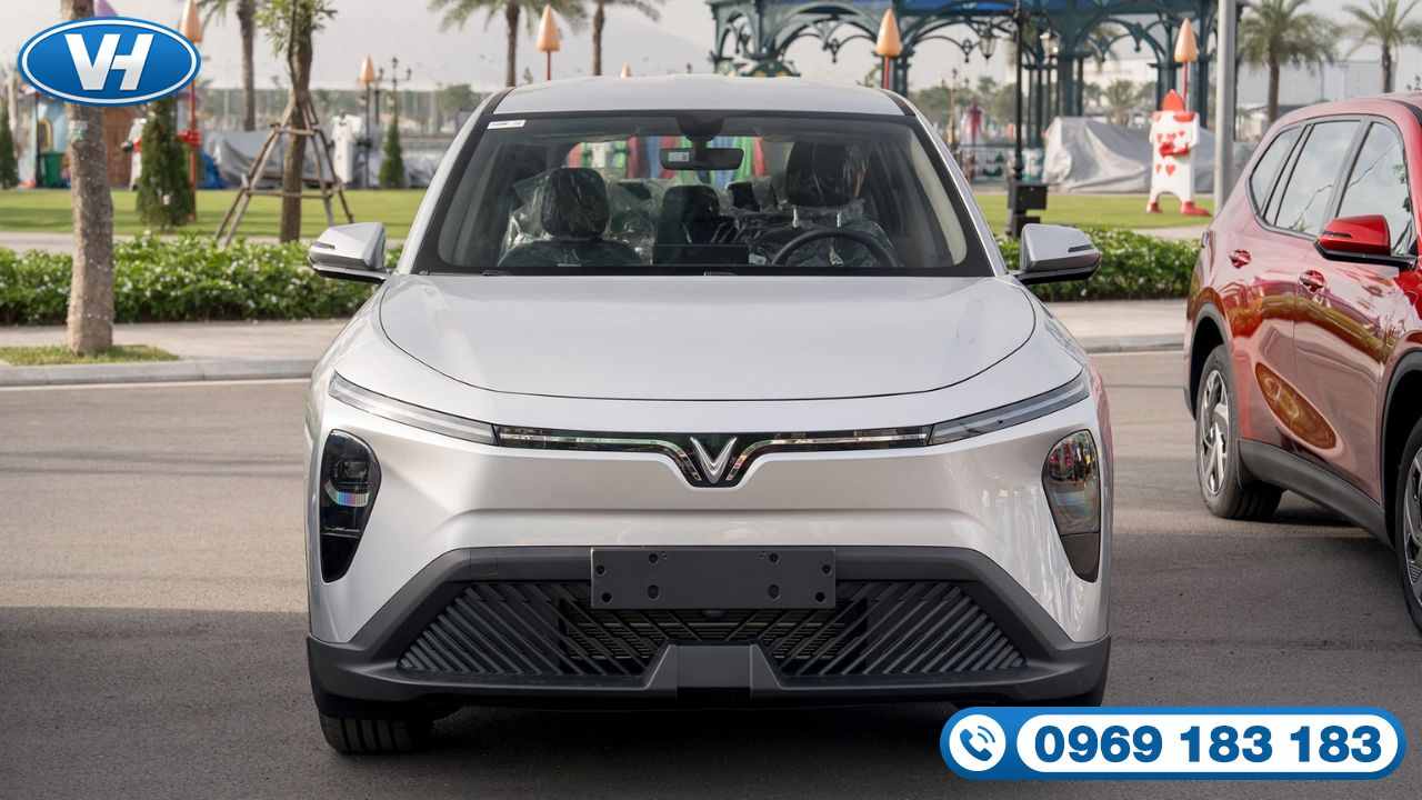 Xe điện ngày càng được nhiều khách hàng quan tâm Xe điện ngày càng được nhiều khách hàng ưa chuộng