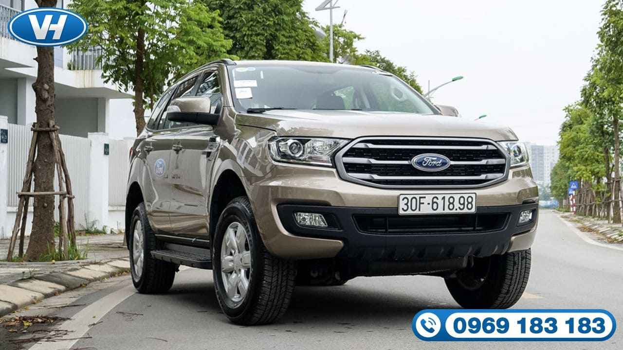 Thuê xe cho chuyến du lịch gia đình 5 người nên chọn xe gì?