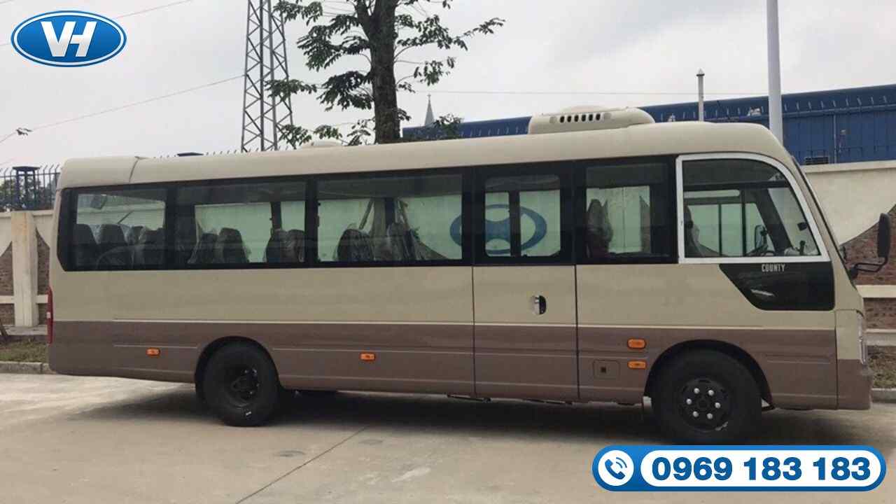 Không gian xe rộng rãi giúp hành khách nghỉ ngơi thoải mái Xe rộng rãi giúp hành khách nghỉ ngơi suốt hành trình đêm