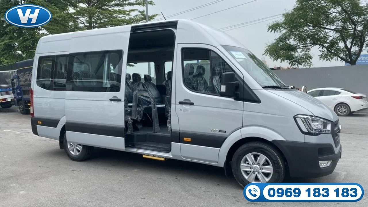 Báo giá thuê xe 16 chỗ Hyundai Solati cho đoàn từ 10-15 người